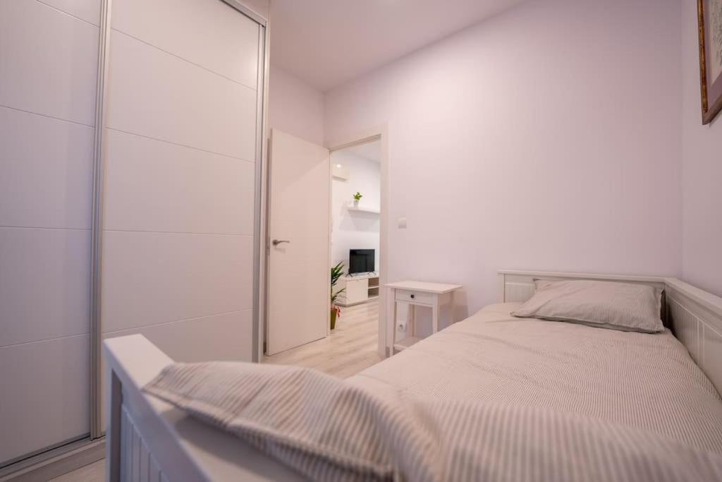Cisneros Apartment Santander Bagian luar foto